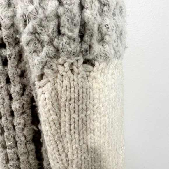 Line the Label Canada grey white open knit crew neck tunic sweater M - Picture 9 of 13